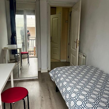 Habitaciones Luminosas Y Acogedoras مدريد المظهر الخارجي الصورة